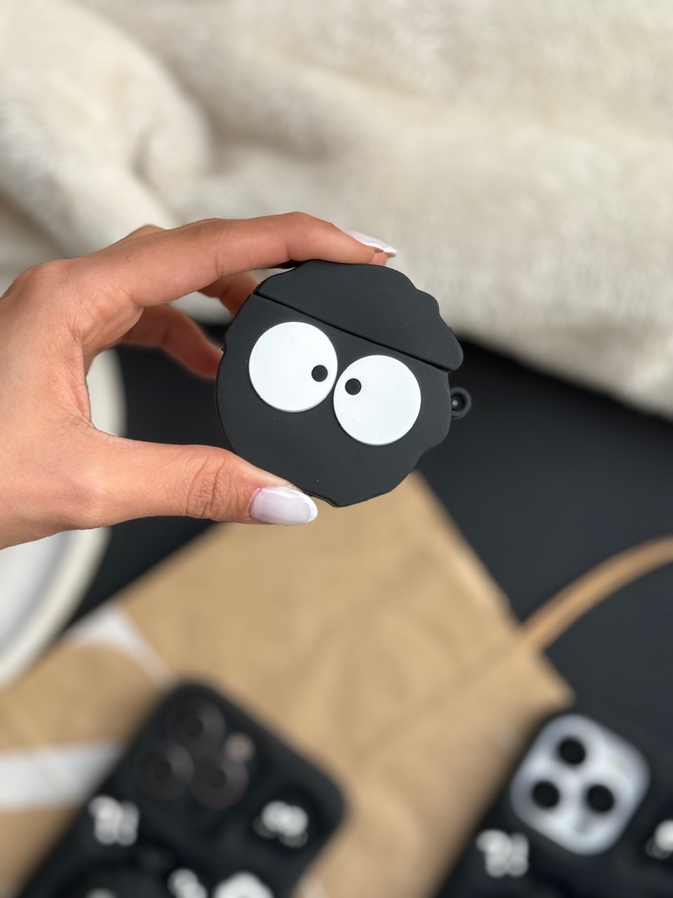 کاور ایرپاد هپل دو چشم سیلیکونی