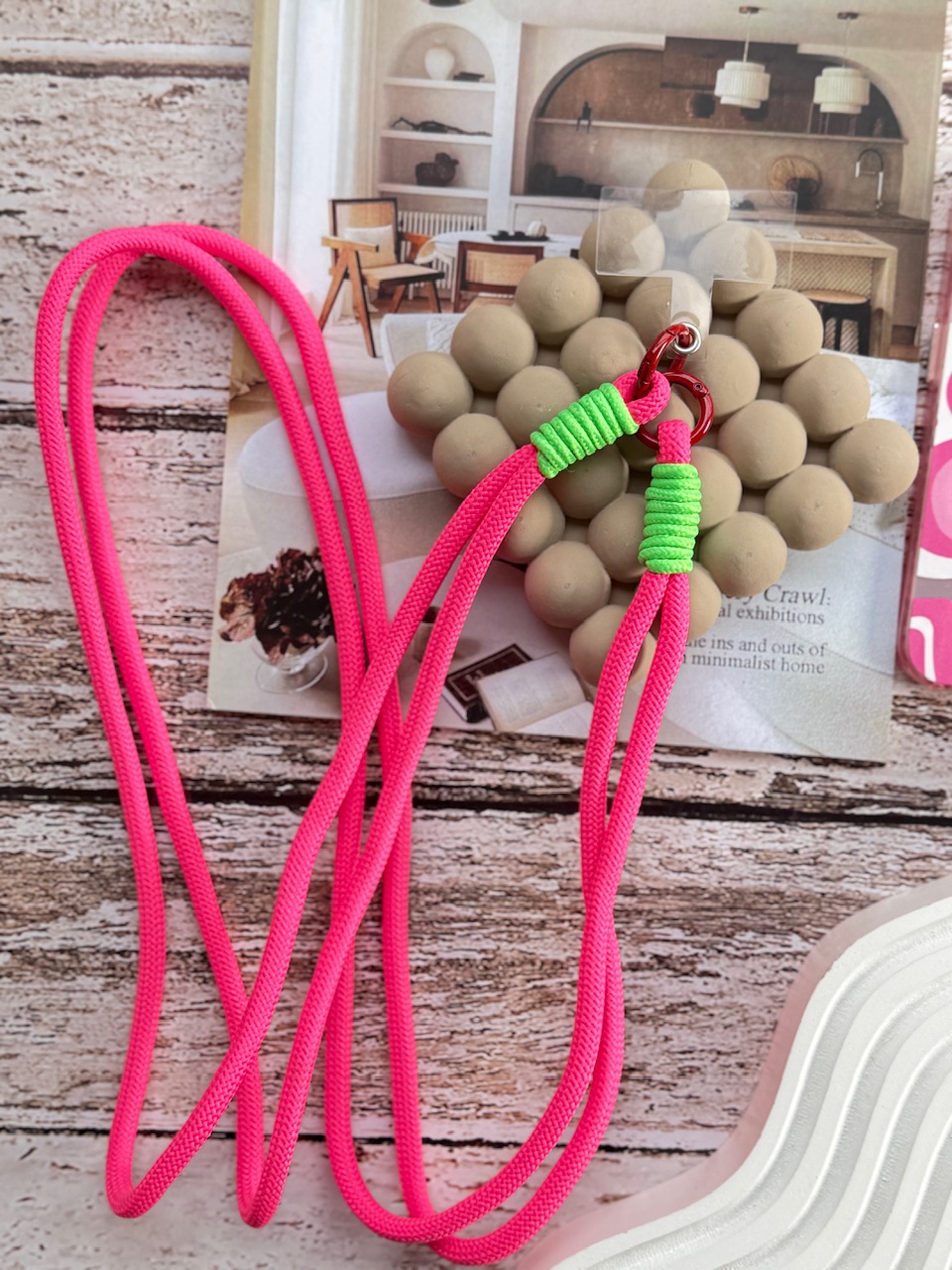 بند کنفی بلند صورتی