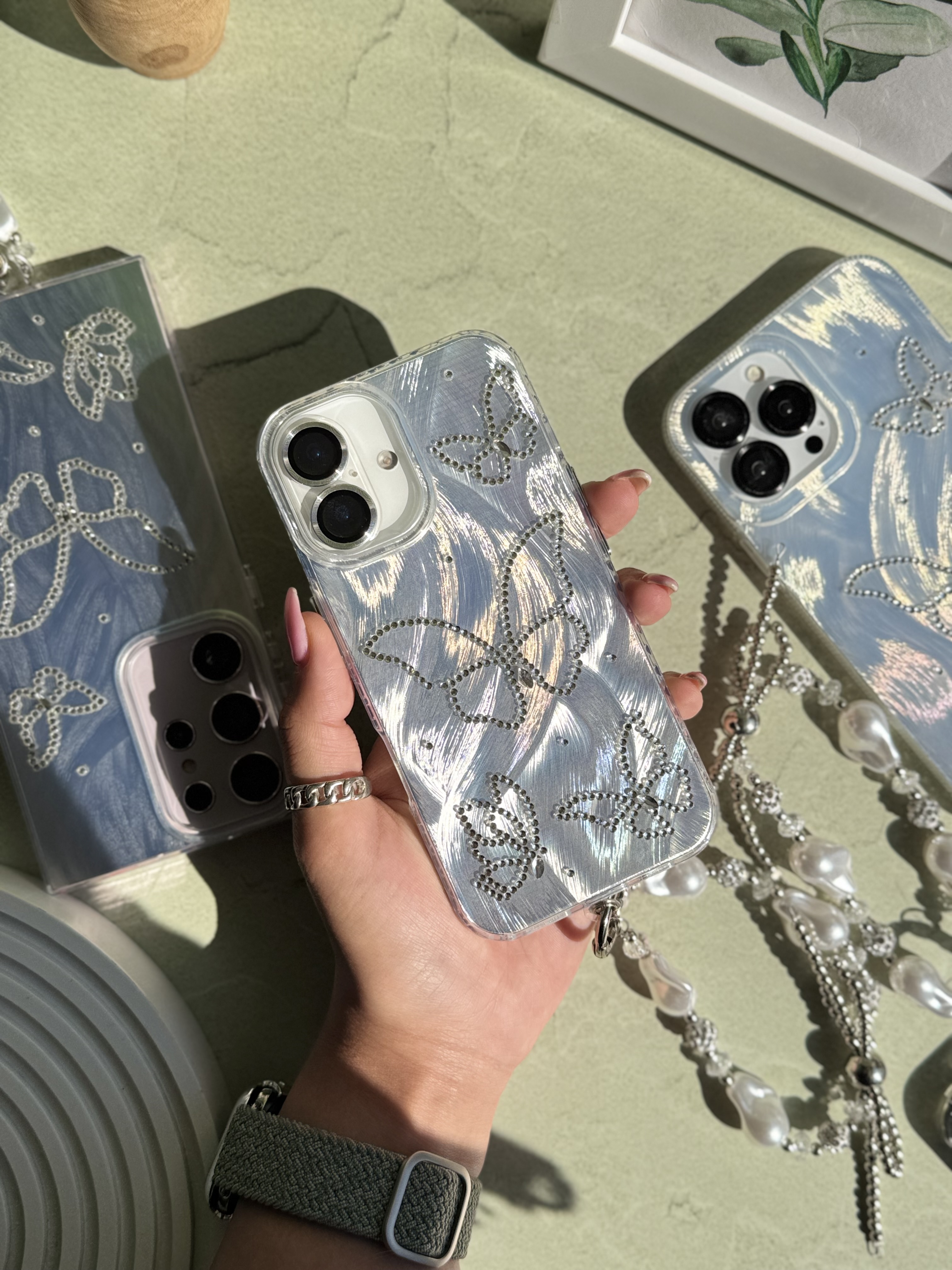 قاب پروانه نگینی با آویز